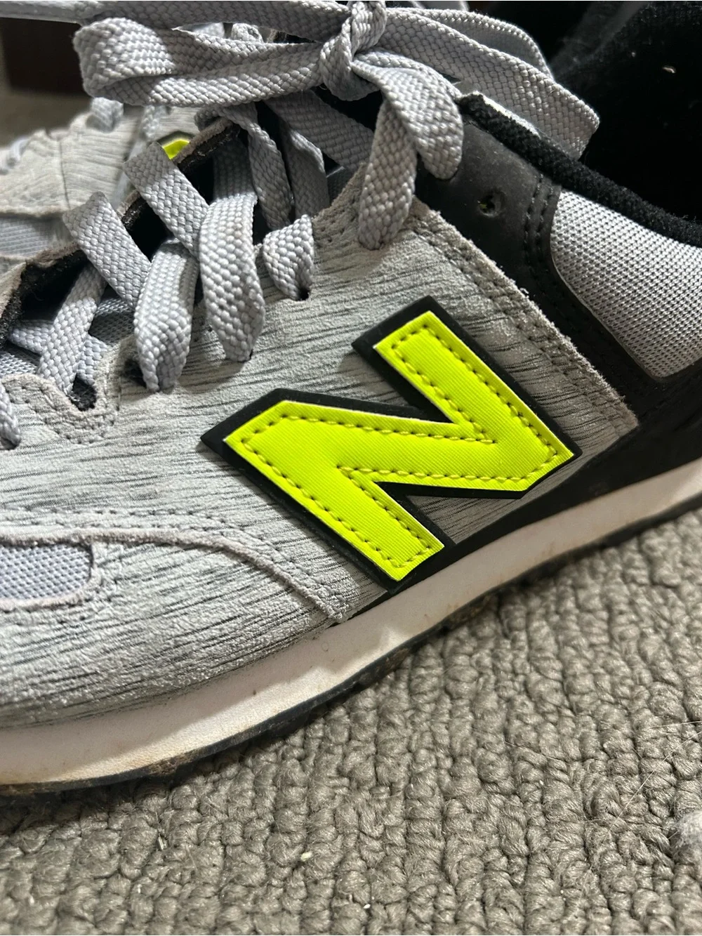 New Balance 574 Women's 8.5 Grey & Neon Green WL574WTA (b)